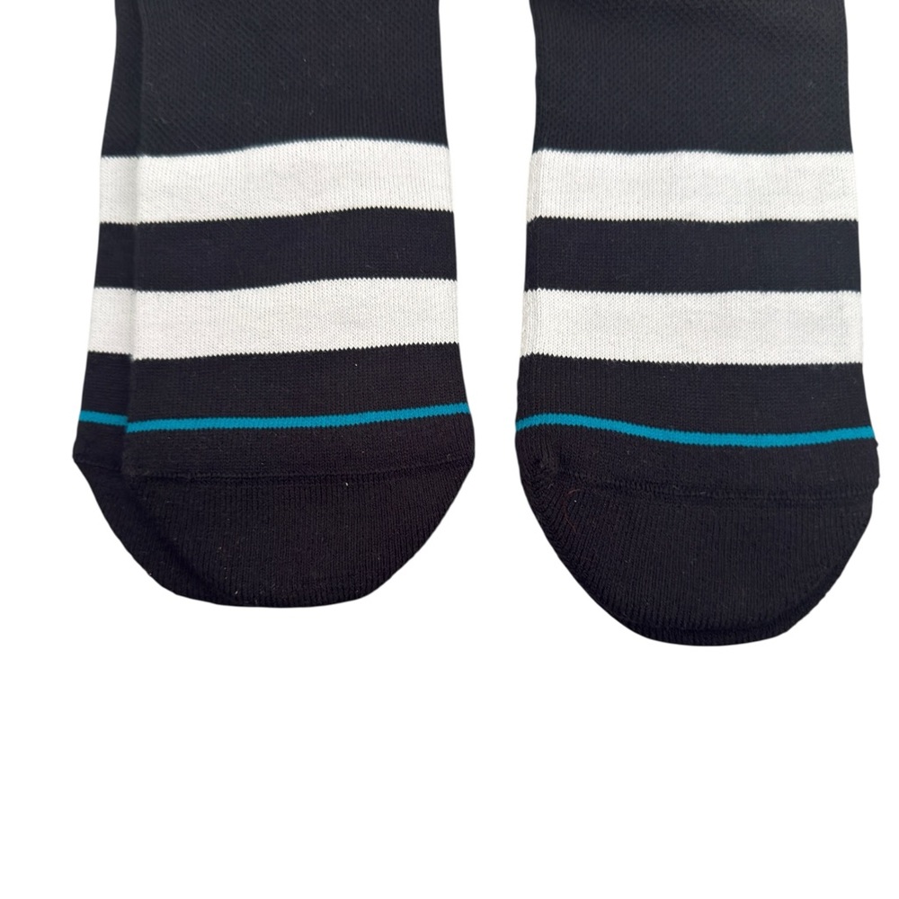 NWT Stance Black and White Athletic Crew Socks - Picture 3 of 4